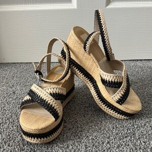 Dolce Vita Black and Tan Wedge Sandals Size 8